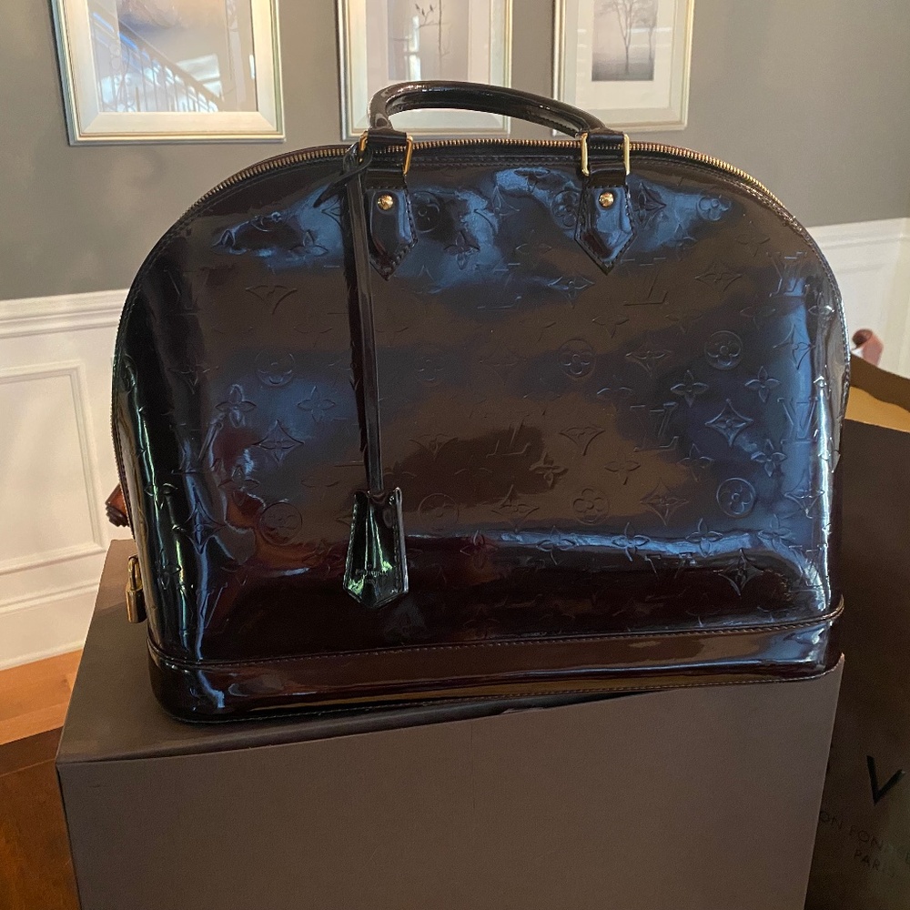 Louis Vuitton. Alma GM